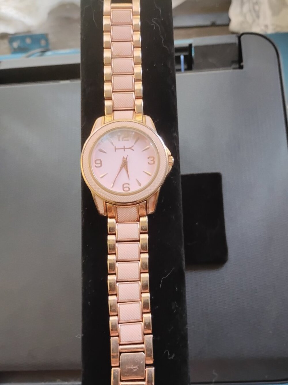 Heidi Klum Wildlife Watch New Battery